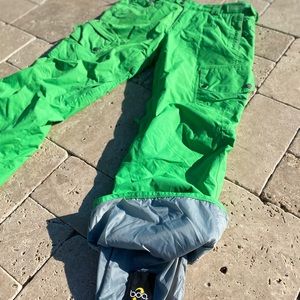 686 Wns 3 in 1 Snowboard Pants size Large